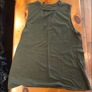 Torrid dark green sleeveless shirt